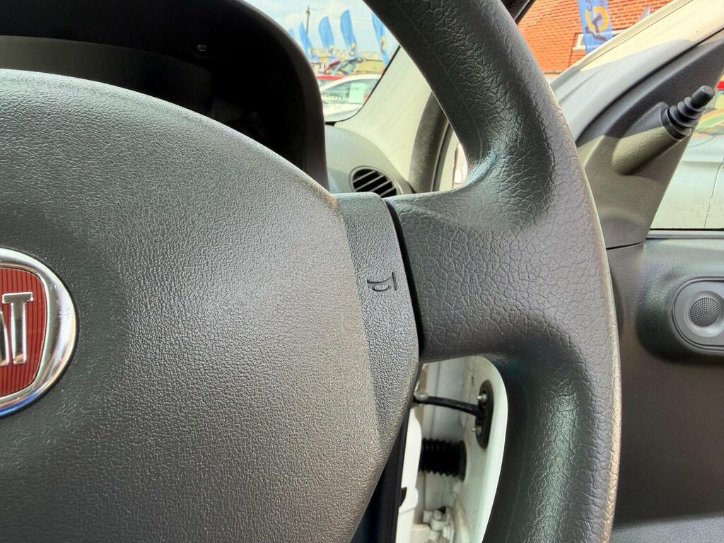 Fiat Panda Pop 5-Door White #18