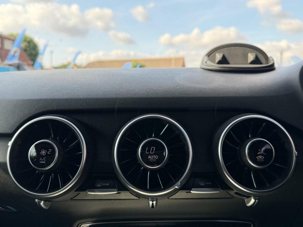 Audi TT 2.0 Tdi Ultra Sport White #23