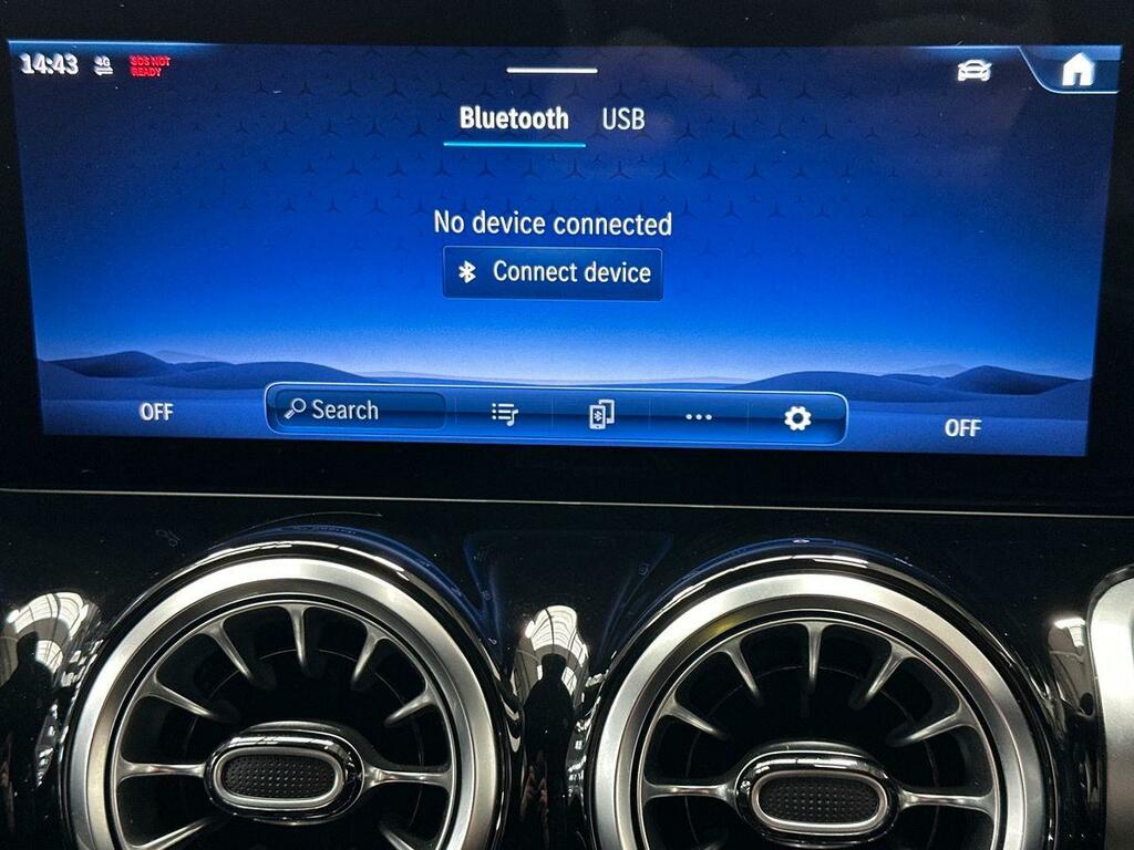 Mercedes-Benz GLB Class 1.3 Glb200h Mhev Sport Executive 7G-dct Euro 6 Black #16