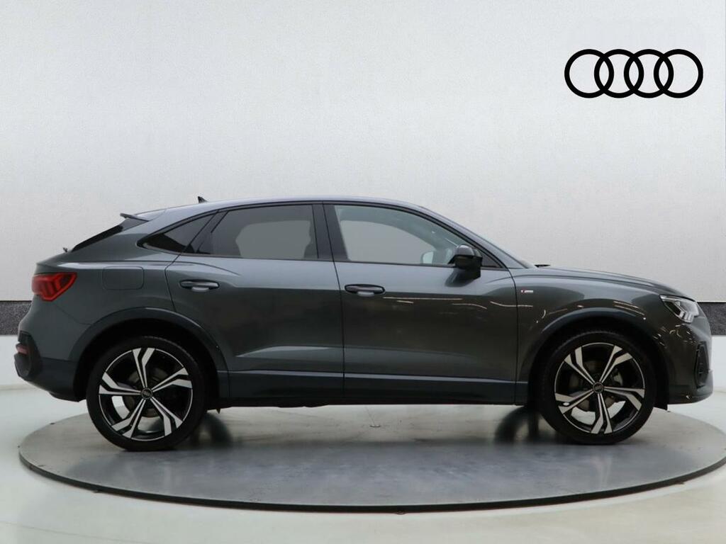 Audi Q3 1.5 Tfsi Cod 35 Sport Suv S Tronic Euro Black #4