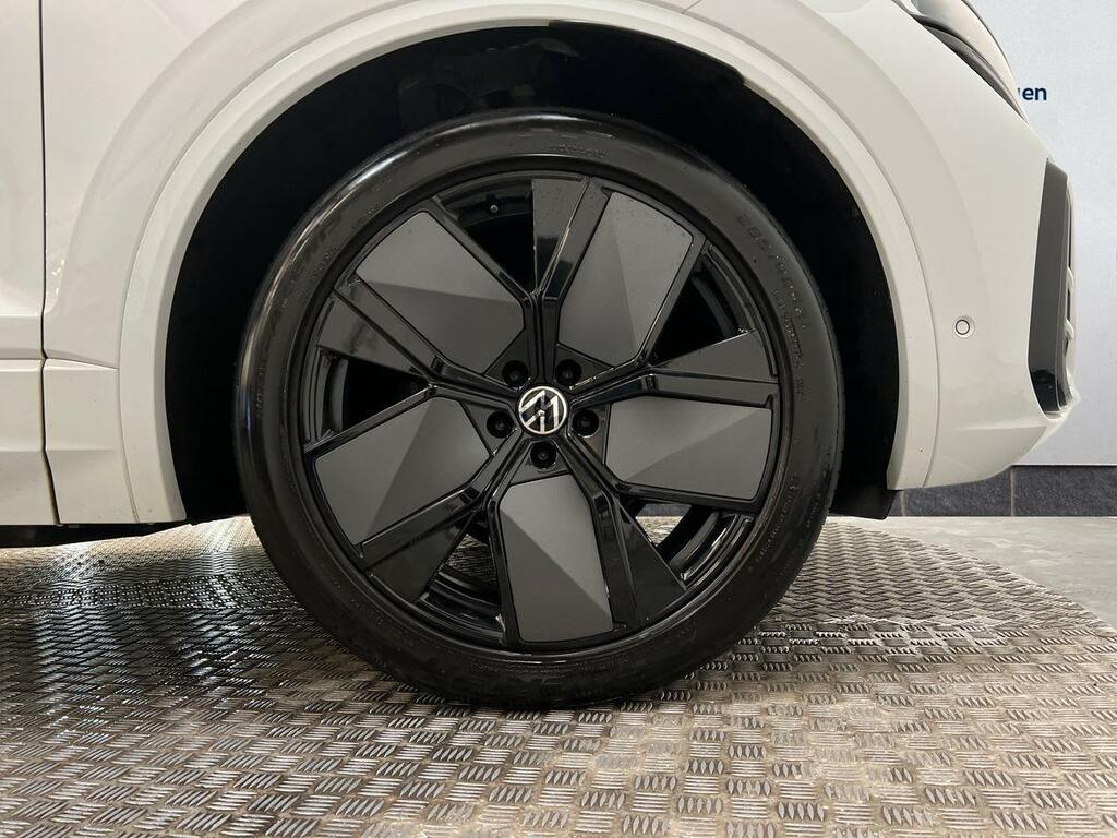 Volkswagen Touareg 3.0 V6 Tsi Ehybrid 4Motion R Tip Black #5