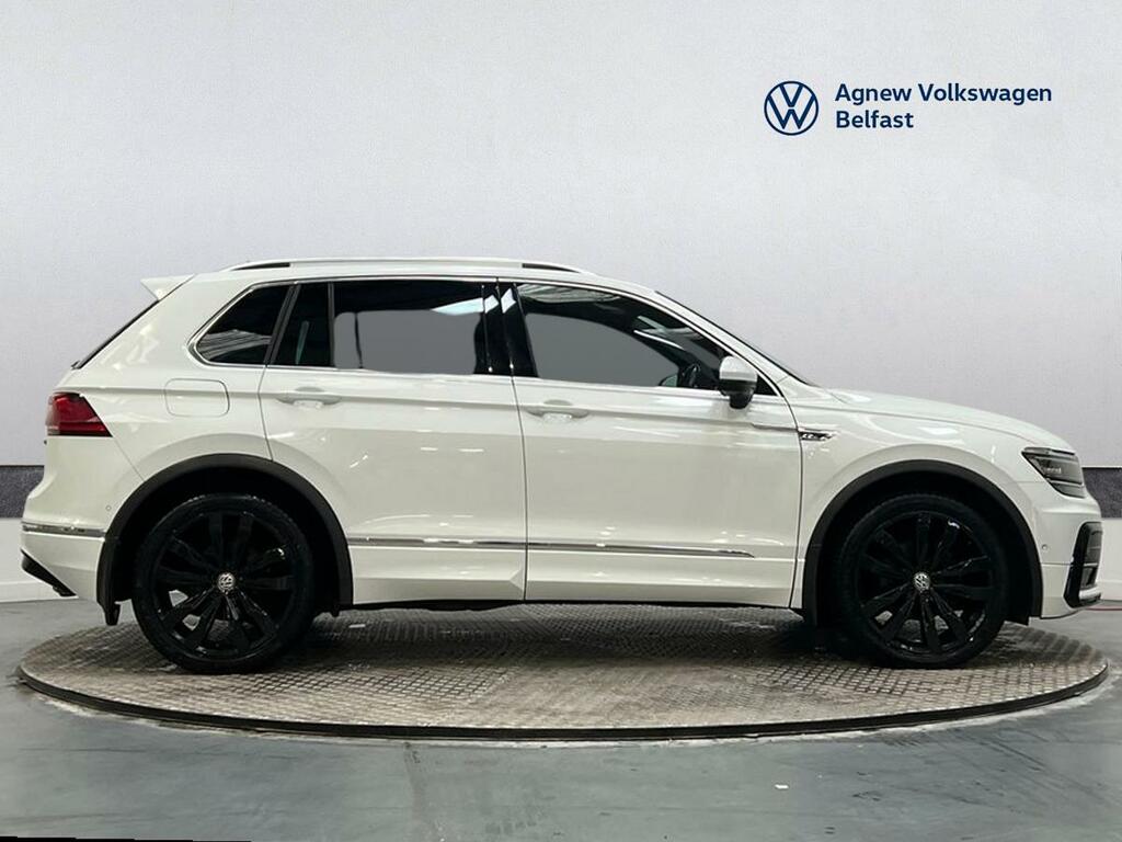 Volkswagen Tiguan 1.5 Tsi Evo 150 R-line Tech Dsg White #4