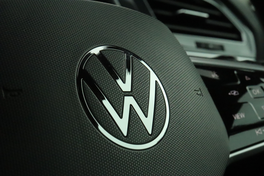Volkswagen Tiguan 1.4L R-line Blue #22