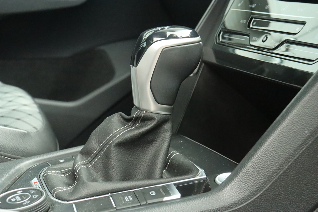 Volkswagen Tiguan 1.4L R-line Blue #15