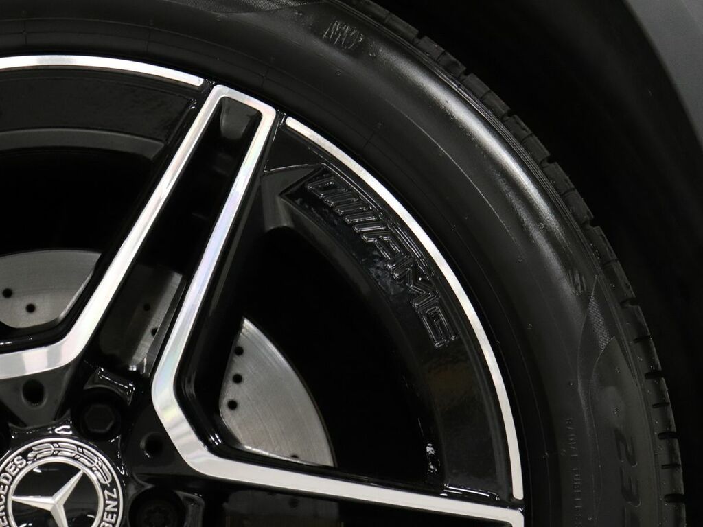Mercedes-Benz GLA Class 180 Amg Line Premium Suv 7G-dct Euro Black #31
