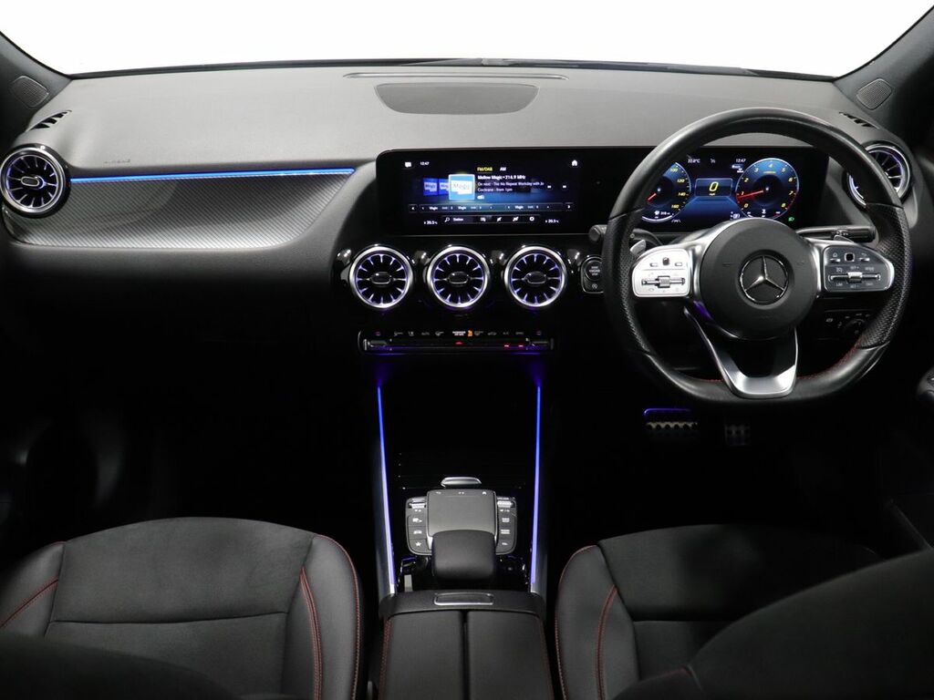 Mercedes-Benz GLA Class 180 Amg Line Premium Suv 7G-dct Euro Black #32