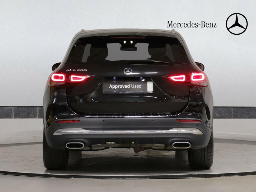 Mercedes-Benz GLA Class 180 Amg Line Premium Suv 7G-dct Euro Black #13
