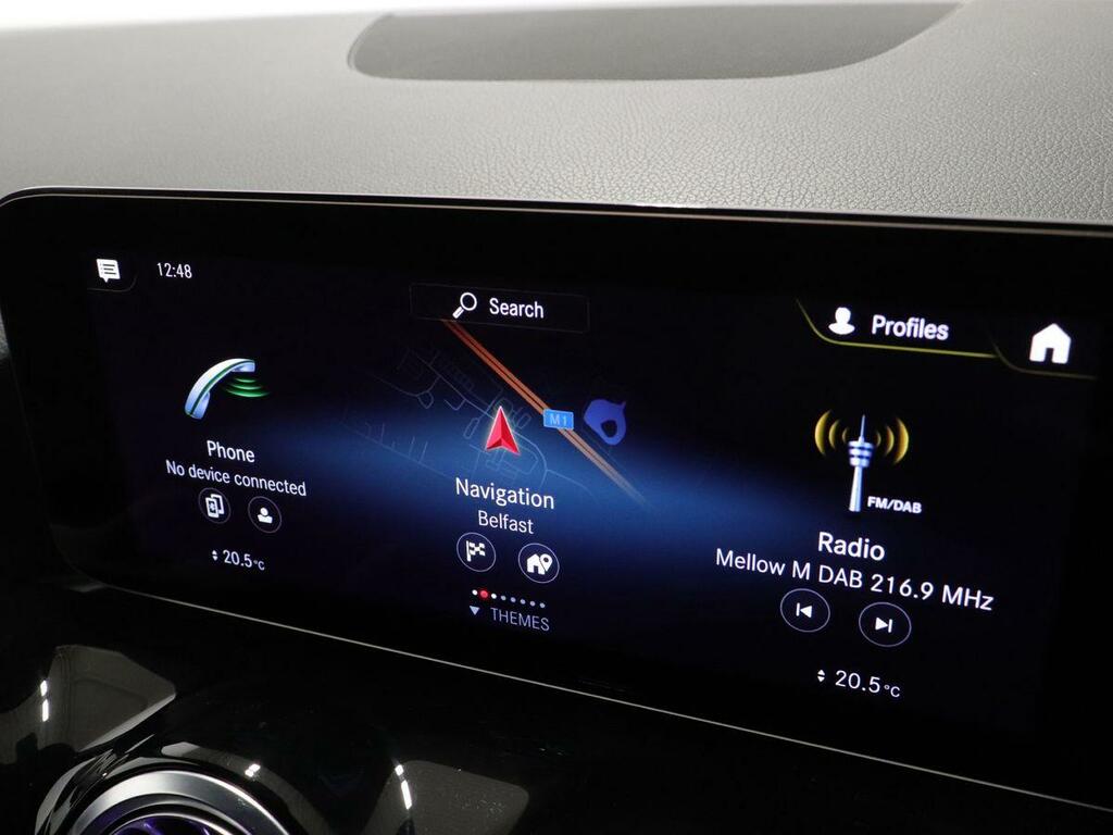 Mercedes-Benz GLA Class 180 Amg Line Premium Suv 7G-dct Euro Black #16
