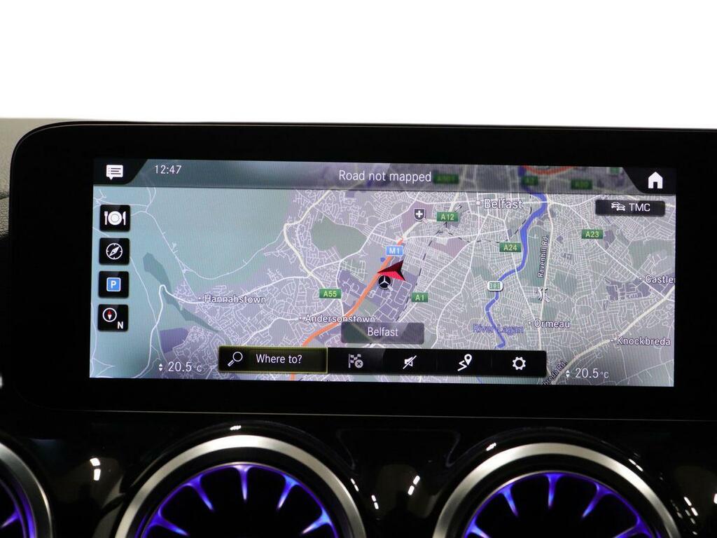 Mercedes-Benz GLA Class 180 Amg Line Premium Suv 7G-dct Euro Black #18