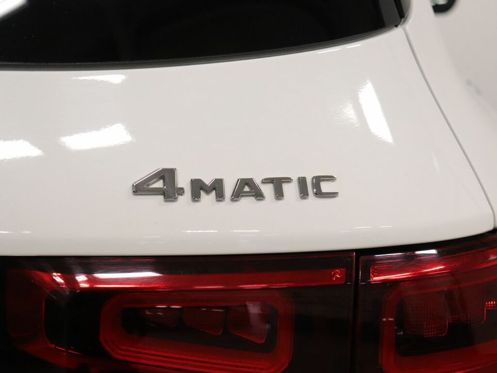 Mercedes-Benz GLB Class 1.3 Glb200 Amg Line Suv G-tronic Euro 6 White #26