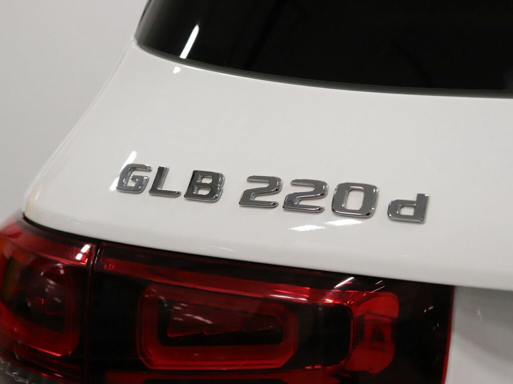 Mercedes-Benz GLB Class 1.3 Glb200 Amg Line Suv G-tronic Euro 6 White #25