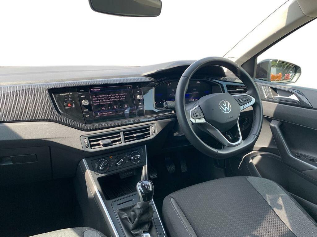 Volkswagen Polo Match 1.0 Tsi 95Ps 7-Speed Dsg Black #2