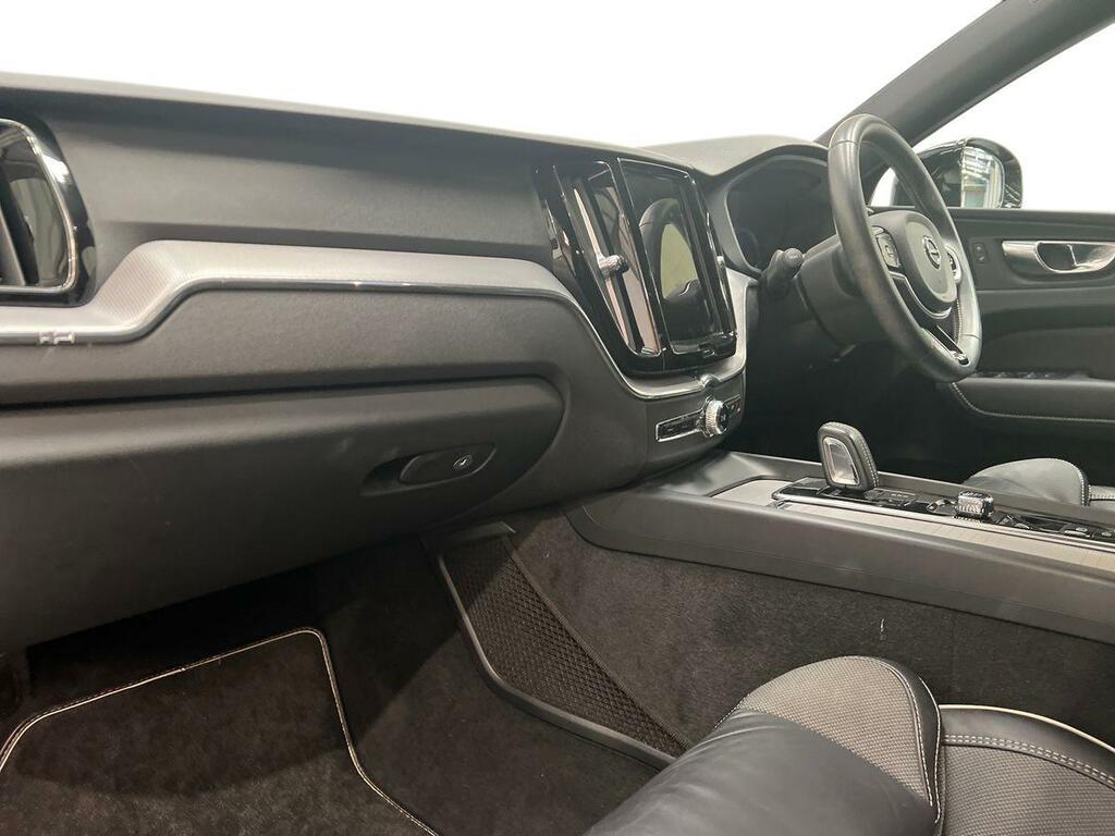 Volvo XC60 Inscription Pro T8 Awd Plug-in Hybrid Sunroof, 36 Grey #4