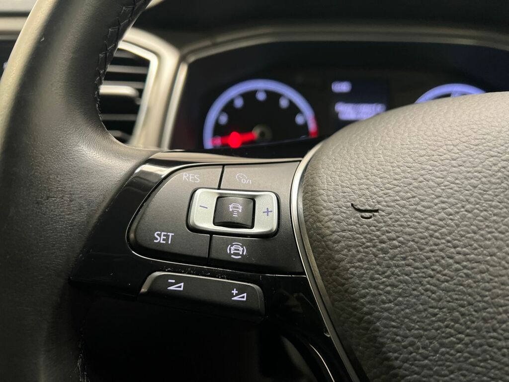 Volkswagen T-Roc Active Grey #17