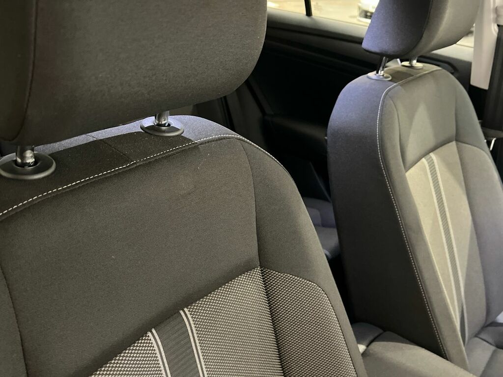 Volkswagen T-Roc Active Grey #32
