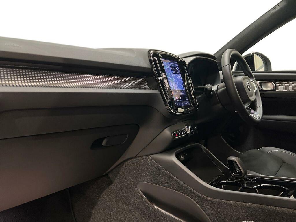 Volvo EX40 Plus, Single Motor Extended Range, Grey #4