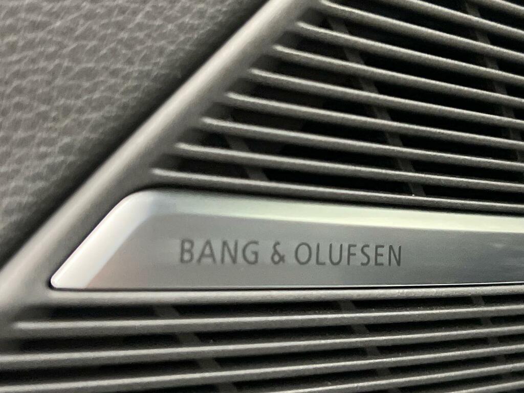 Audi Q8 Sq8 Vorsprung Black #32
