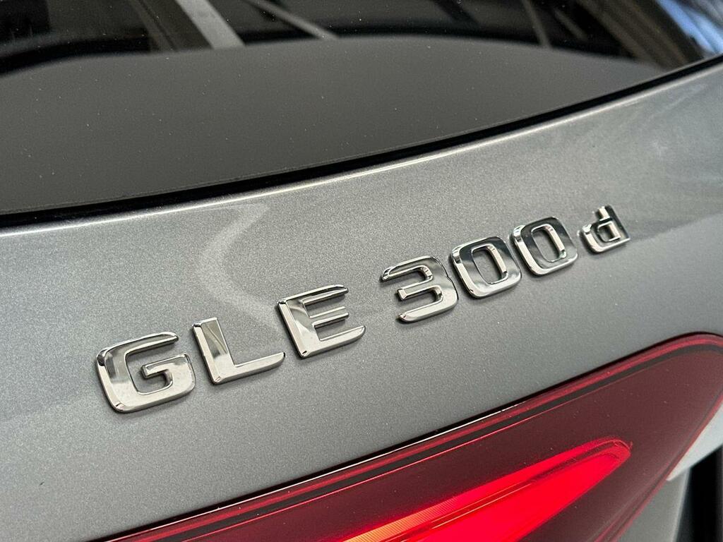 Mercedes-Benz GLE Class Suv Black #26