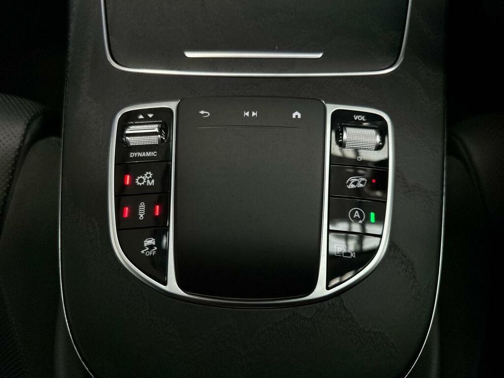 Mercedes-Benz E Class 2L Amg Line Night Edition Silver #42