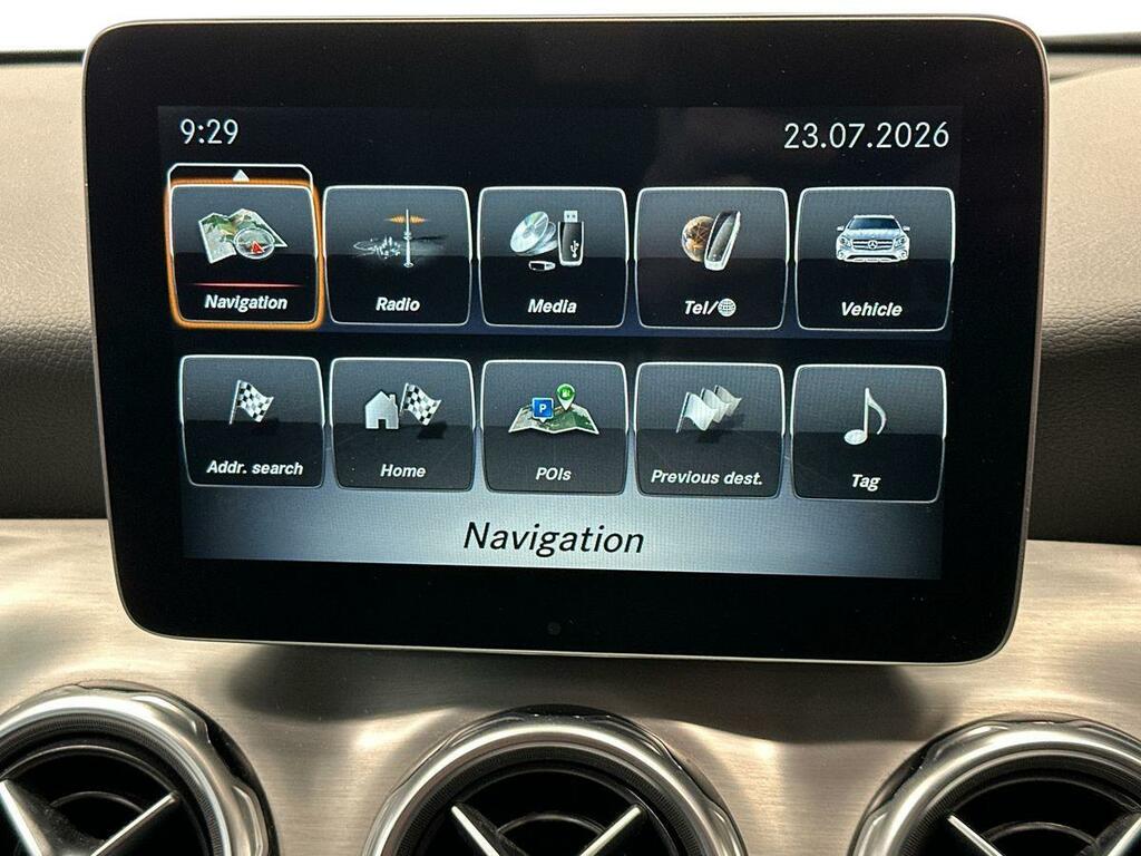 Mercedes-Benz GLA Class 220D 4Matic Amg Line Prem Plus 2017 Red #16