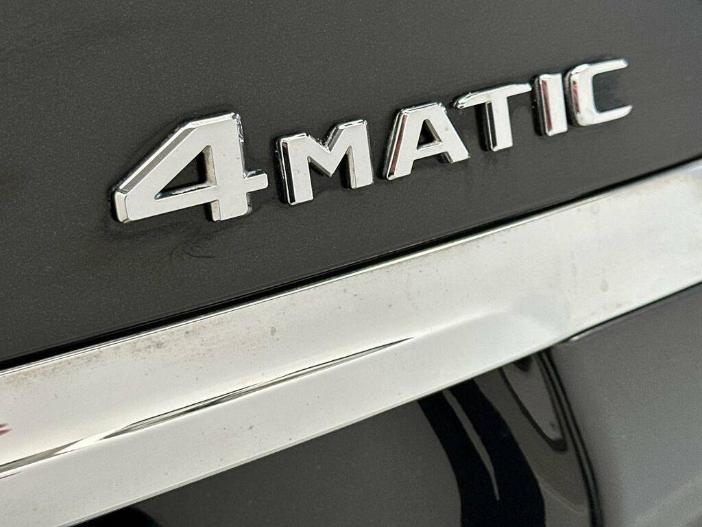 Mercedes-Benz GLA Class 220D 4Matic Amg Line Prem Plus 2017 Red #26
