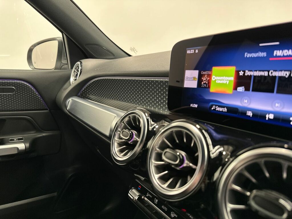 Mercedes-Benz EQB Suv Black #38