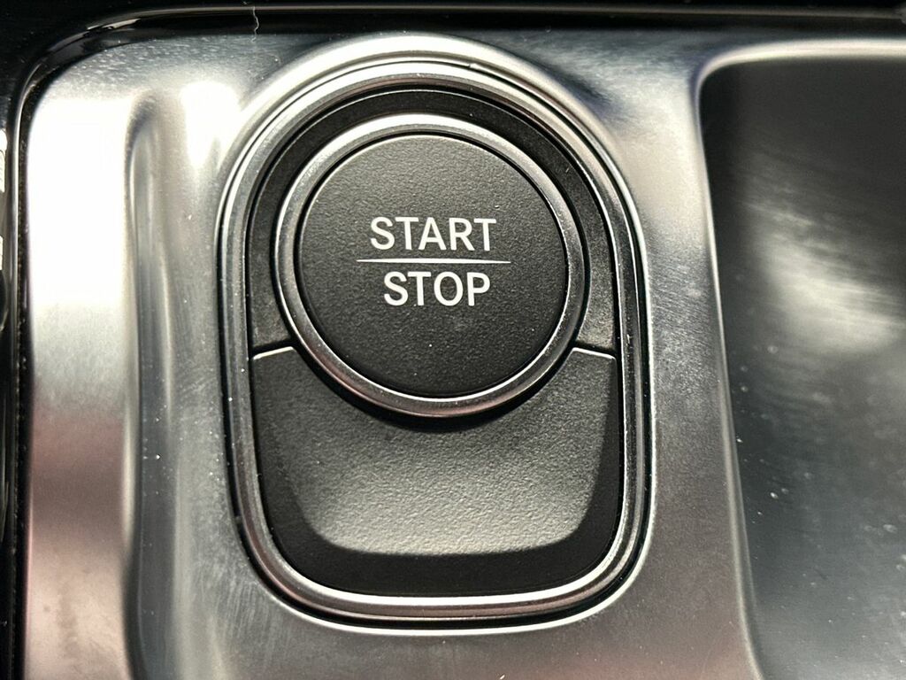 Mercedes-Benz EQB Suv Black #37
