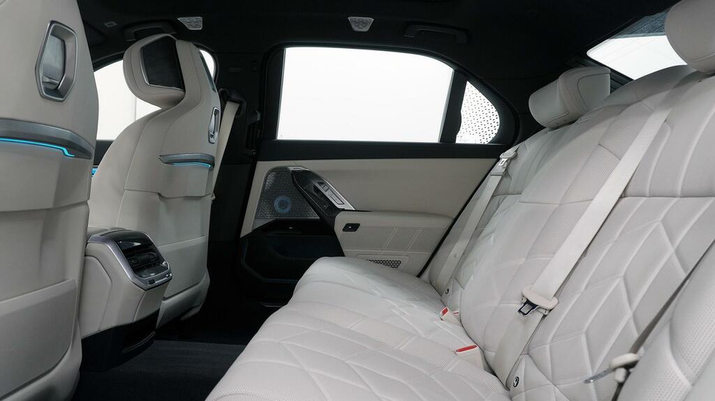 BMW i7 I7 Xdrive60 Excellence Pro Black #31