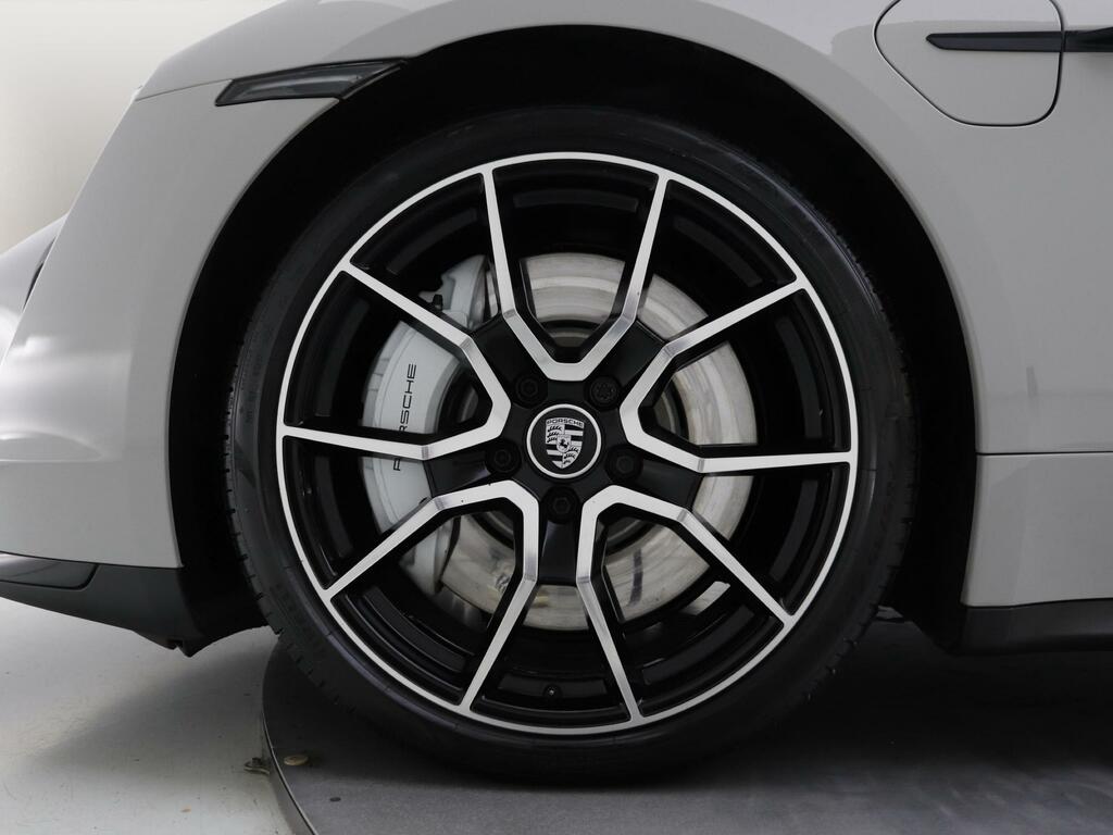 Porsche Taycan Performance Plus 93.4Kwh Gts Blue #8