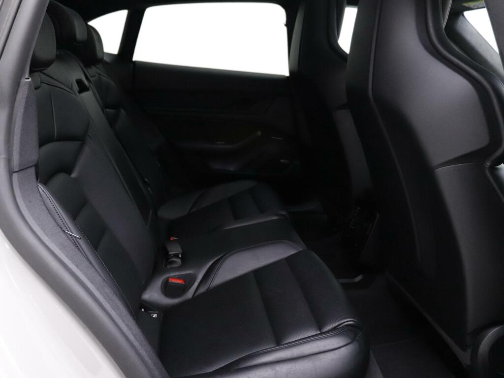 Porsche Taycan Performance Plus 93.4Kwh Gts Blue #18