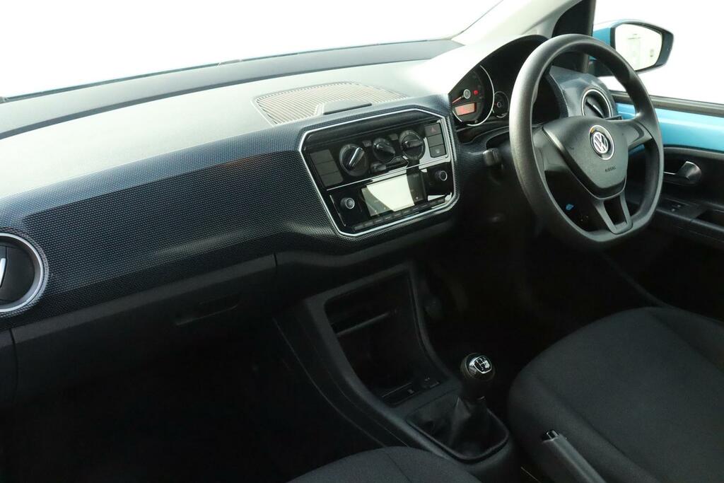 Volkswagen Up 2016 1.0L Move Up 59 Bhp White #2