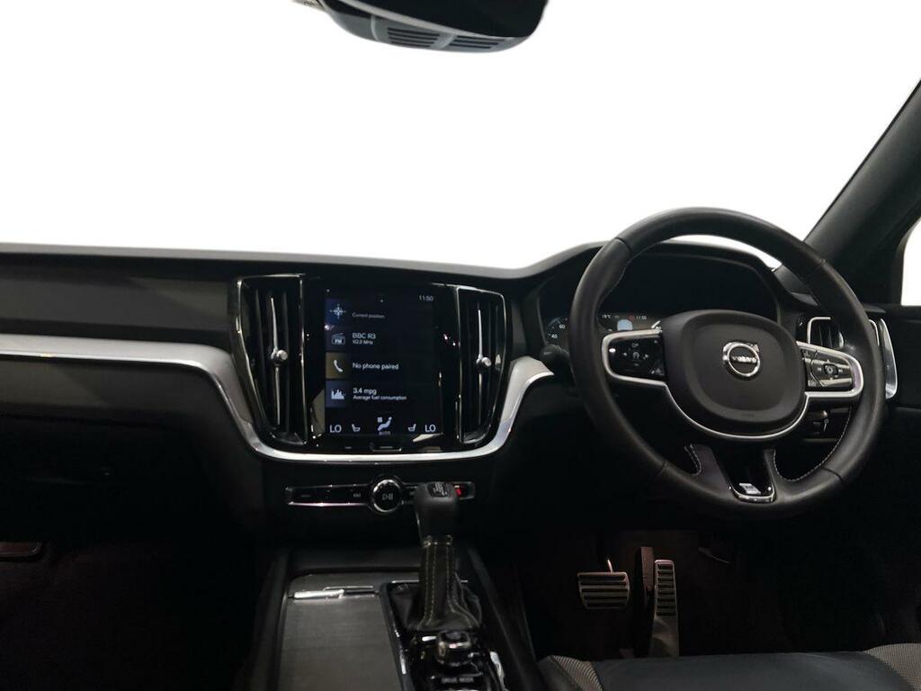 Volvo V60 2.0 B5p R Design  #5
