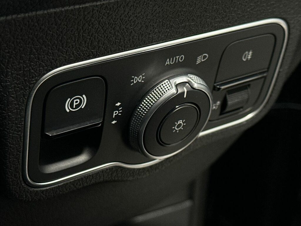 Mercedes-Benz EQB Suv Black #34