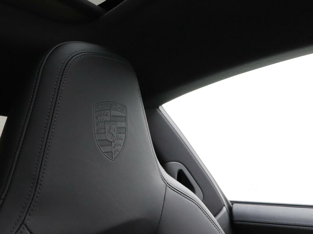 Porsche 911 Gts T-hybrid Pdk #15