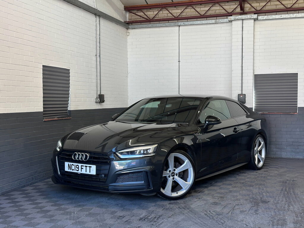 Audi A5 2.0 Tfsi 40 Black Edition Coupe S Troni Grey