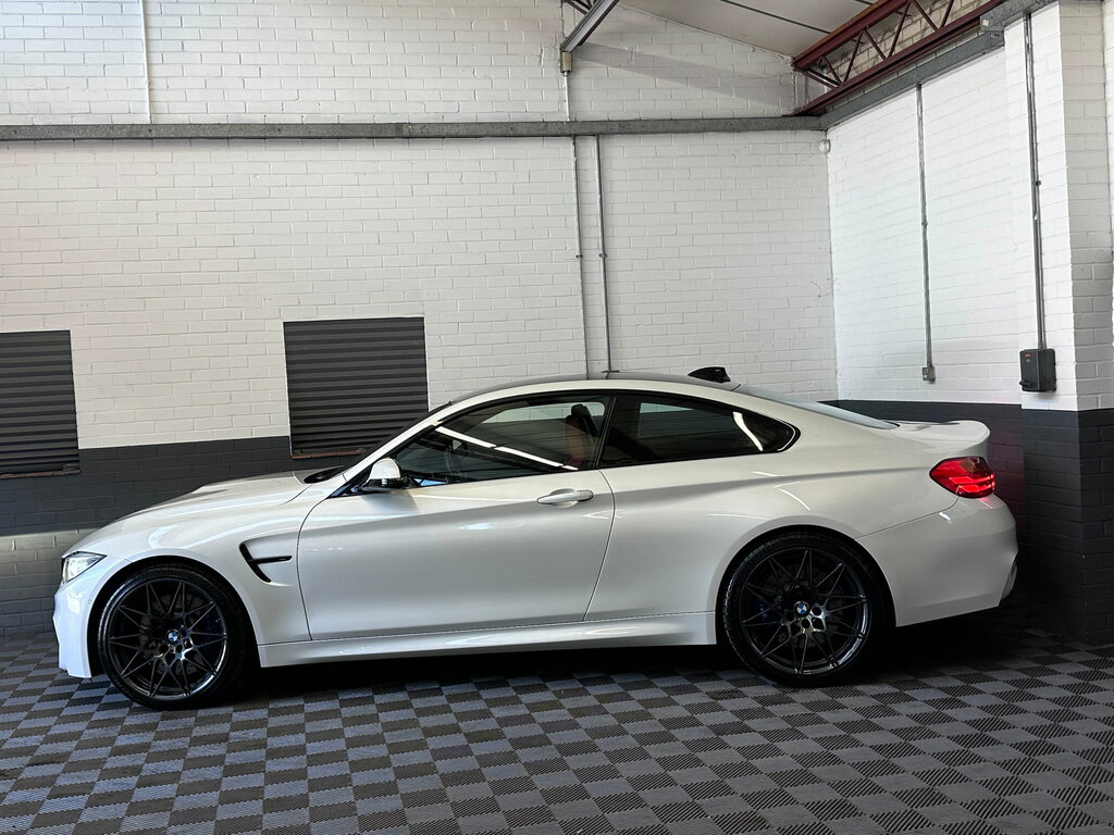 BMW M4 Automatic White #9