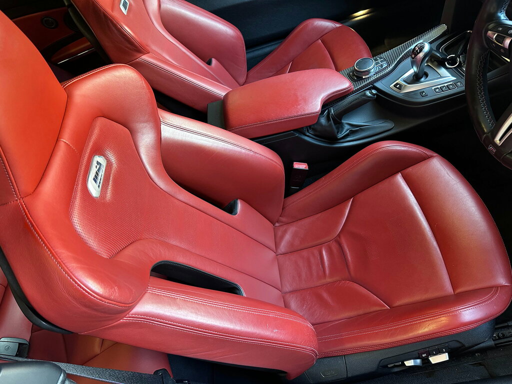 BMW M4 Automatic White #40