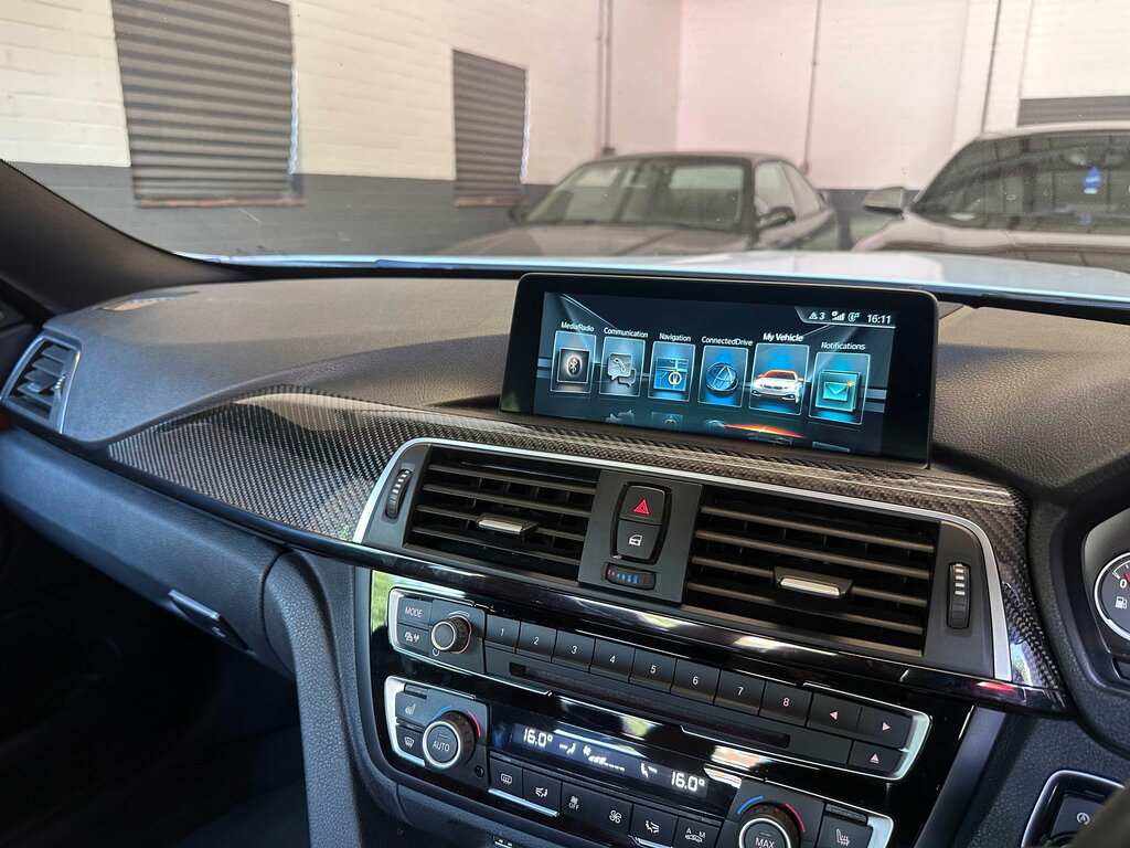 BMW M4 Automatic White #47