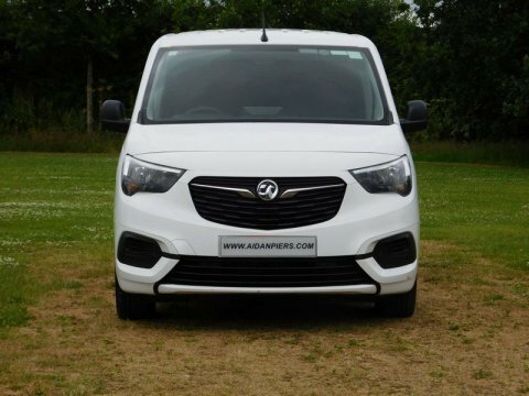 Vauxhall Combo 1.6 Turbo D White #4