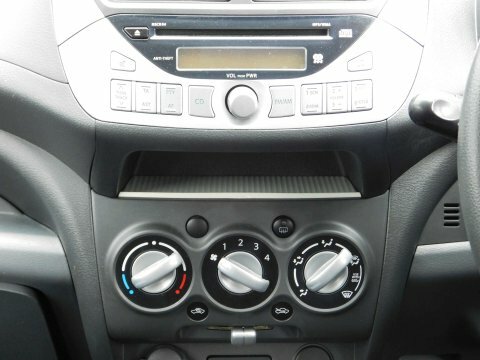 Suzuki Alto 1.0 12V Sz Hatchback Euro 5 68 White #18