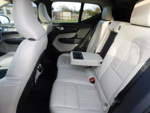 Volvo XC40 2.0 T4 R-design Grey #12
