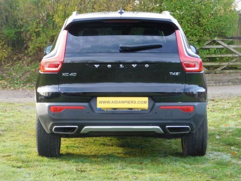 Volvo XC40 2.0 T4 R-design Grey #8