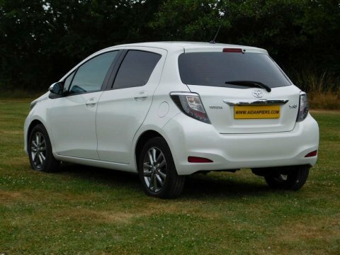 Toyota Yaris 1.4 D-4d Icon White #2
