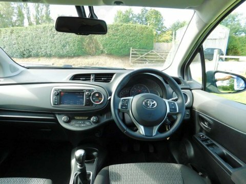 Toyota Yaris 1.4 D-4d Icon White #3