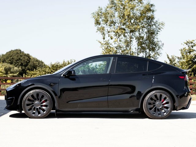 Tesla Model Y Motor Performance Suv LA72VHU Black #3