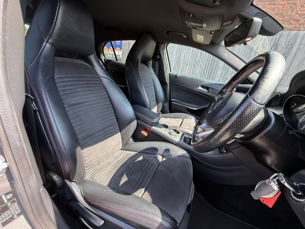 Mercedes-Benz GLA Class Suv Black #11