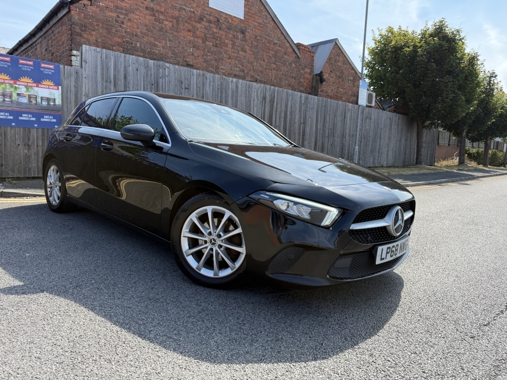Mercedes-Benz A Class 1.5 A 180 D Sport Black