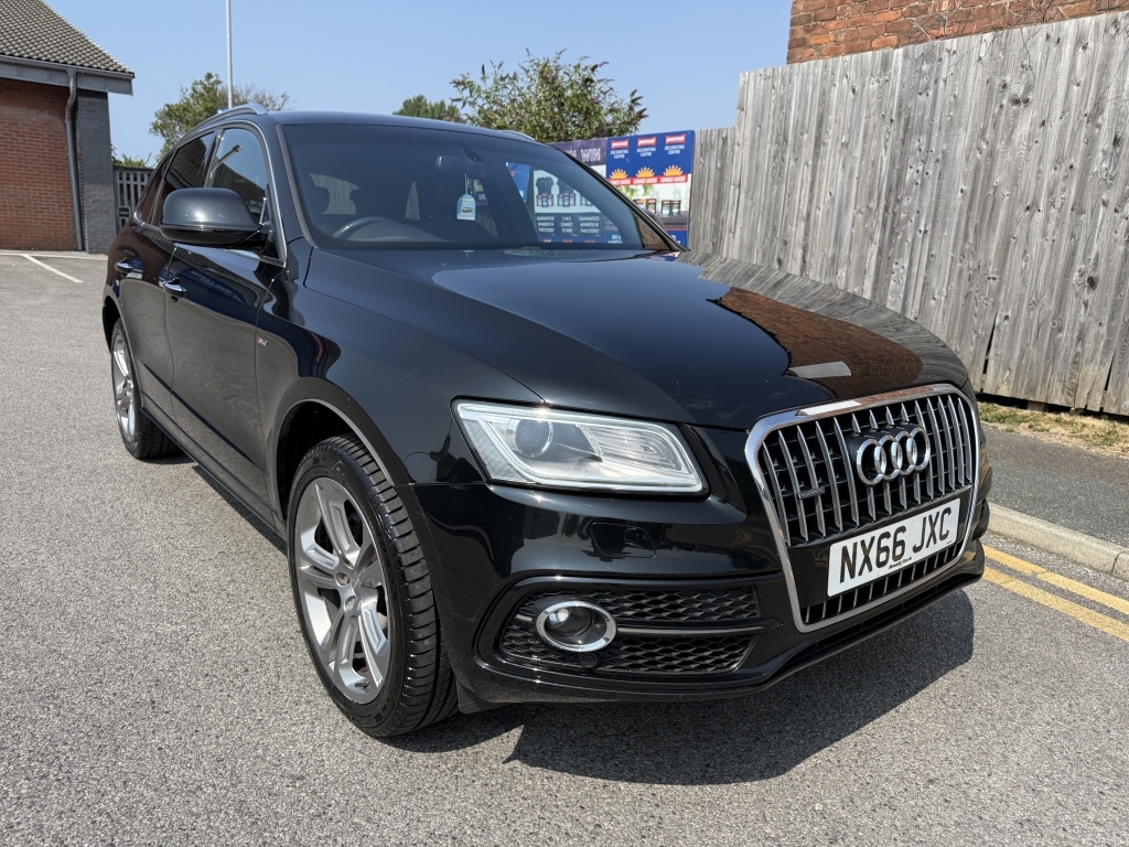Audi Q5 2.0 Tdi Quattro S Line Plus NX66JXC Black #2