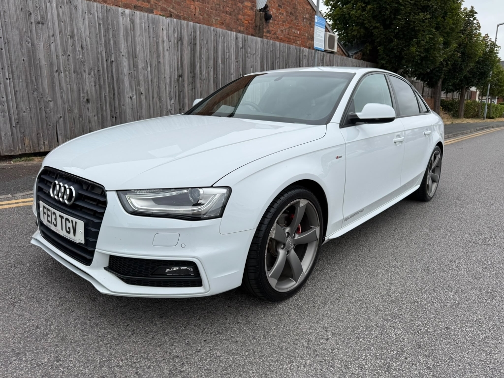 Audi A4 2.0 Tdi Quattro Black Edition White #3