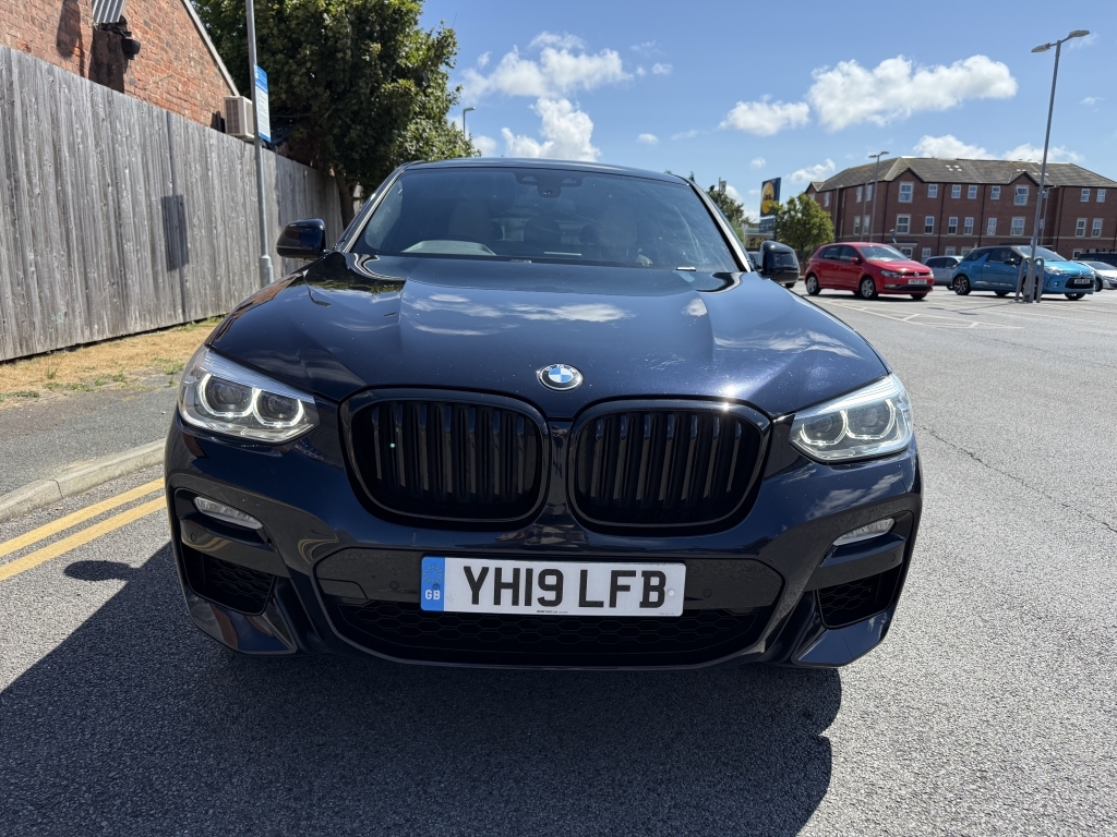 BMW X4 3.0 Xdrive30d M Sport Black #3